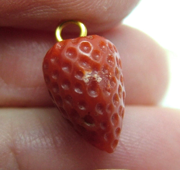 Pair of Vintage 1950's Coral Strawberry Charms with Metal Bale 1920s-1950s Charm - Sandy's Vintage Charms