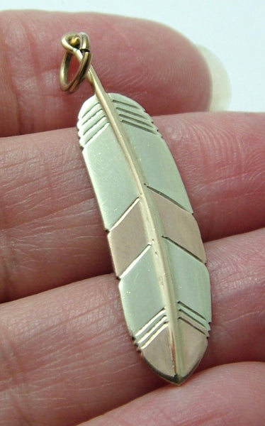 Large Vintage 1970's Solid 2 Colour 9ct Gold Feather Charm HM 1977