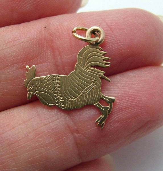 Antique Edwardian c1910 9ct Gold Flat Engraved Cockerel Charm