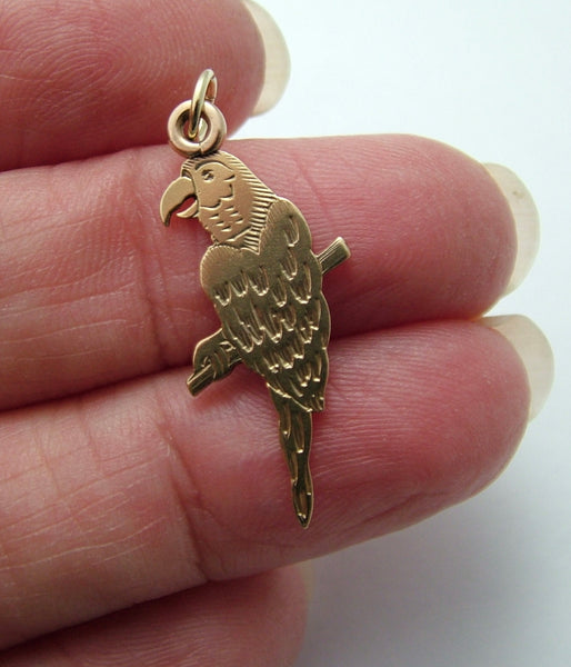 Antique Edwardian c1910 9ct Gold Flat Engraved Parrot Charm