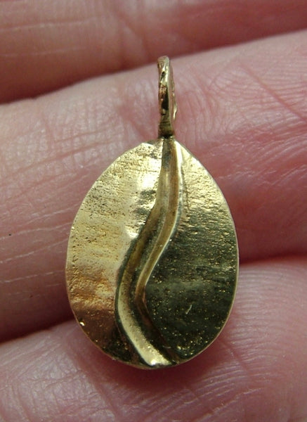 Vintage 1980's Solid 9ct Gold Coffee Bean Charm HM 1985