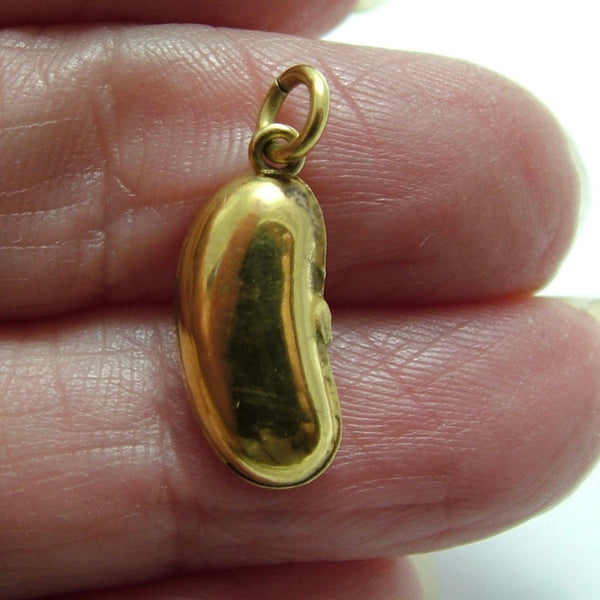 Small Vintage 1970's Hollow 9ct Gold Lucky Kidney Bean Charm HM 1977