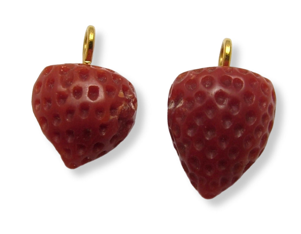 Pair of Vintage 1950's Coral Strawberry Charms with Metal Bale 1920s-1950s Charm - Sandy's Vintage Charms