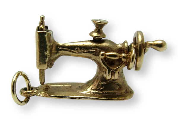 Vintage 1960's 9ct Gold Moving Sewing Machine Charm HM 1969