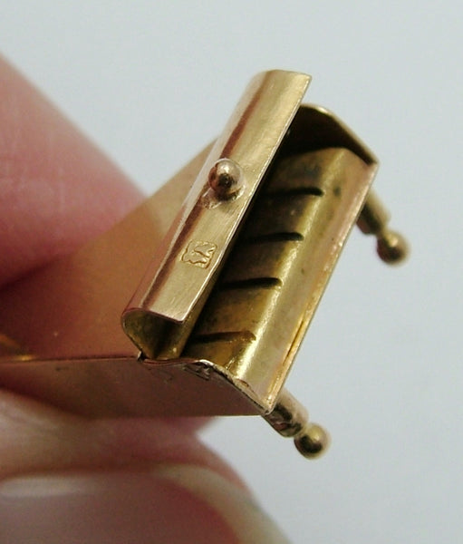 Vintage 1960's 18k 18ct Gold Opening Grand Piano Charm Keys Inside Gold Charm - Sandy's Vintage Charms