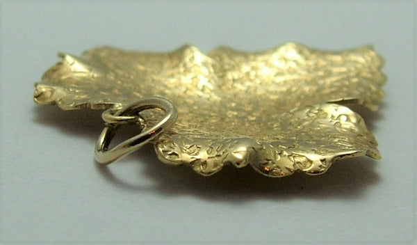 Large Vintage 1960’s 14ct 14k Gold Ivy Leaf Charm or Pendant Gold Charm - Sandy's Vintage Charms